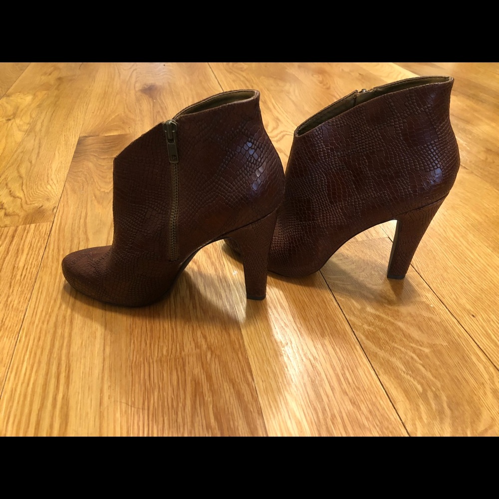 Jessica Simpson Booties - Picture 2 of 5
